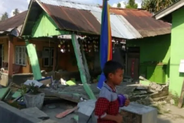 دراسة علمية: هبوط قاع البحر قد يفسر التسونامي الذي ضرب مدينة بالو الإندونيسية