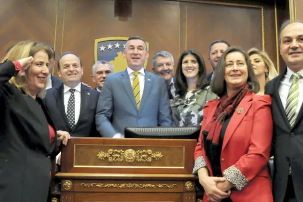 برلمان كوسوفو يصوت على تأسيس جيش وسط غضب صربيا