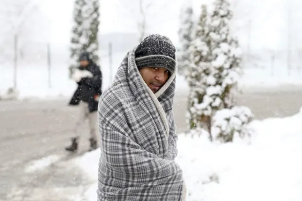 في مركز لإيواء المهاجرين بمدينة بيهاتش البوسنية أول من أمس (رويترز)