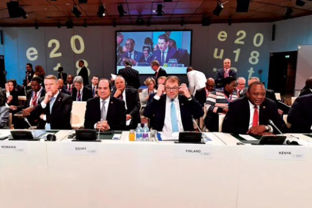 قمة أوروبية ـ أفريقية تؤكد تعزيز الشراكة لمواجهة «الهجرة غير الشرعية»