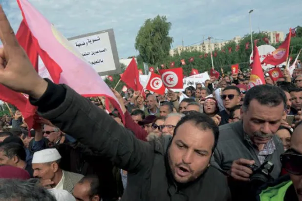 Tunus'ta ipler kimin elinde?