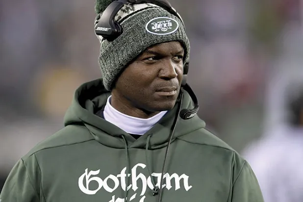 المدربون السود يصطدمون بالمحسوبية والعنصرية في دوري كرة القدم الأميركي