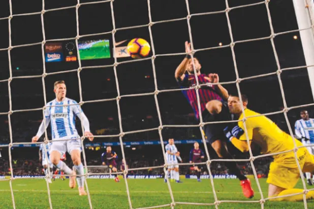 برشلونة يهيمن على صدارة الدوري ويستعد لمواجهة إشبيلية في الكأس