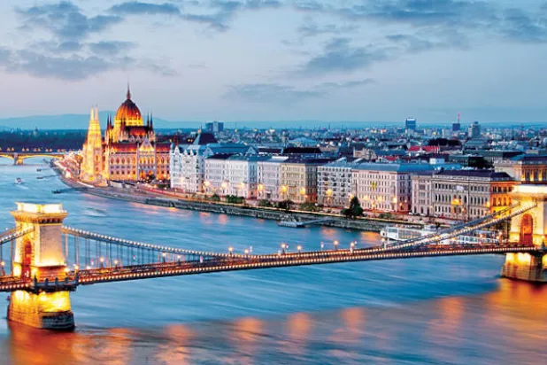 يعتبر الدانوب شريانها الذي تستمد منه الحياة