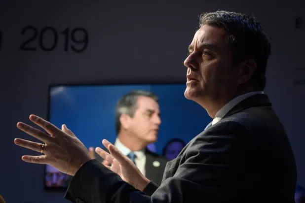 وزراء 75 بلداً يطلقون مباحثات لتنظيم التجارة الإلكترونية