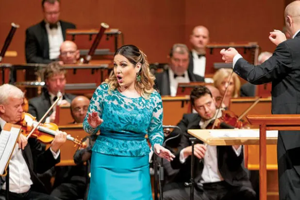 مغنية الأوبرا الجورجية نينو ماتشايدزيه