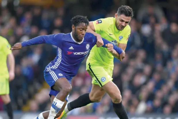 أسباب كثيرة تجعل باتشواي يشعر بالراحة في كريستال بالاس