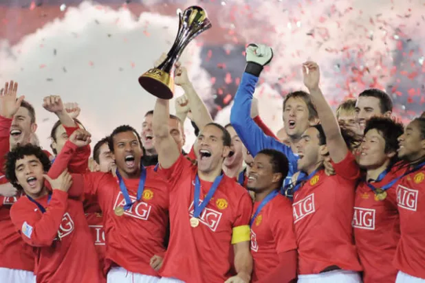 حصد فيرديناند ألقاباً كثيرة مع يونايتد منها كأس العالم للأندية