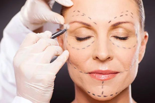 فورة في اللجوء لعمليات التجميل لدى الشابات الفرنسيات