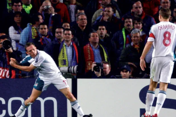 بيلامي يحتفل بهدفه على طريقة ضربة الغولف وهو ما وجده ريسه عدم احترام له