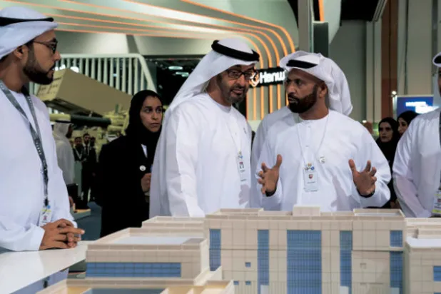 عقود بـ5.4 مليار دولار في «آيدكس» و«نافدكس» بالإمارات خلال أسبوع