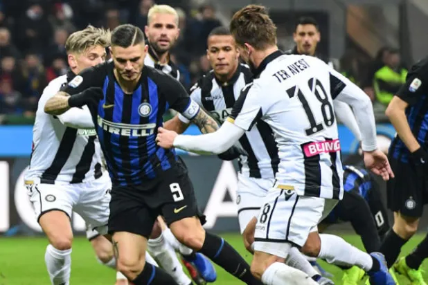 الغموض يحيط بمستقبل إيكاردي في إنتر ميلان