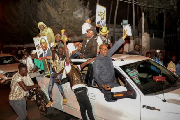 ماكي سال يتقدم في انتخابات السنغال الرئاسية