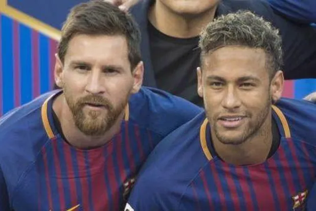 نيمار يصف ميسي بأنه «أفضل لاعب في العالم»