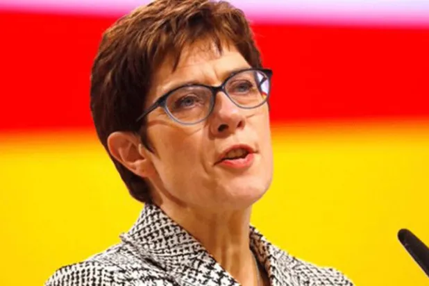 Berlin’in Suudi Arabistan’a silah durdurma kararına tepki yağıyor