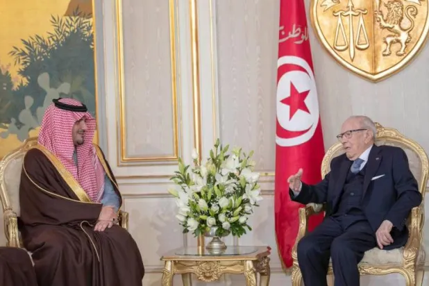 الرئيس التونسي يستعرض مع وزير الداخلية السعودي العلاقات الثنائية