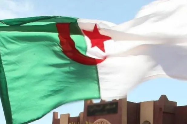 ​Fransa, Cezayir’de yaşananlara temkinli yaklaşıyor