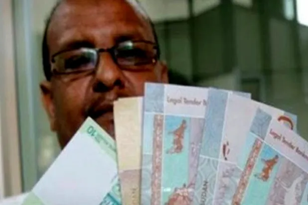 السودان يعتزم منع تداول العملة من فئة «الخمسين جنيهاً» القديمة