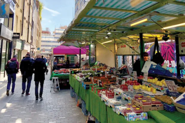 «بيريك» من أقدم أسواق الطعام في سوهو اللندنية