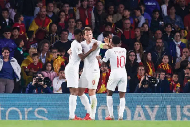 كين وستيرلينغ وراشفورد يمنحون إنجلترا الثقة في تصفيات أمم أوروبا