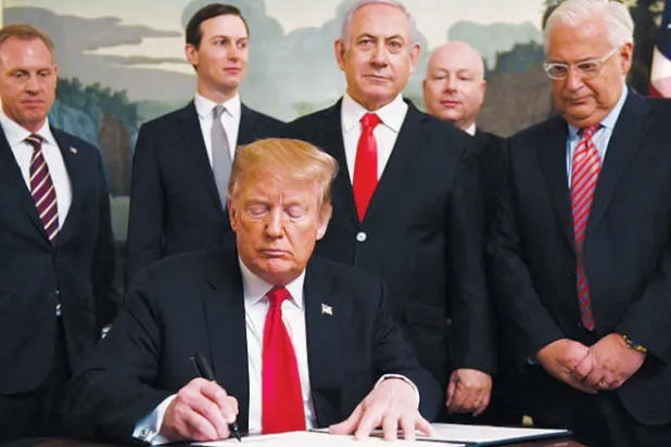 ترمب يوقّع إعلان الاعتراف بـ«سيادة إسرائيل على الجولان»