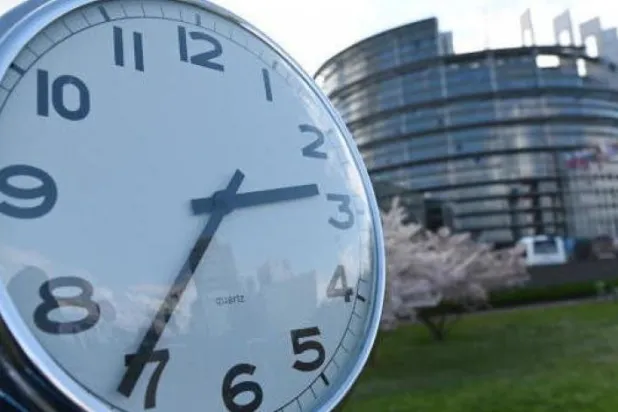 AB ülkeleri, yaz saati uygulamasından vazgeçiyor