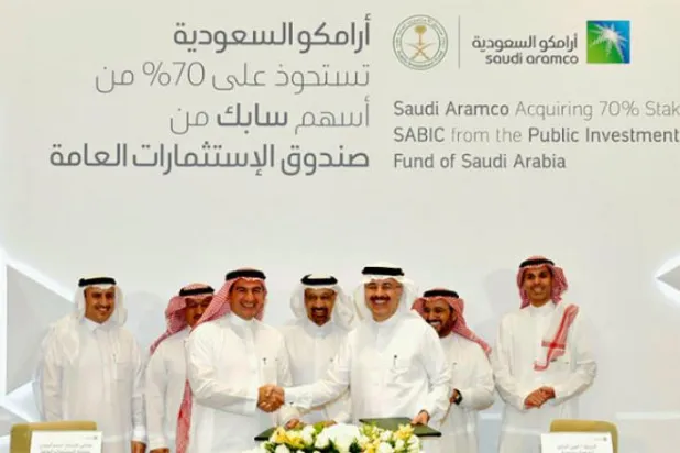 «قرارداد تاریخی» آرامکو برای خرید سهم «سابیک»