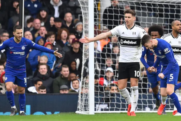 جورجينيو بعد إحرازه أول هدف له مع تشيلسي من لعب مفتوح (ليس من كرة ثابتة) في الفوز على فولهام