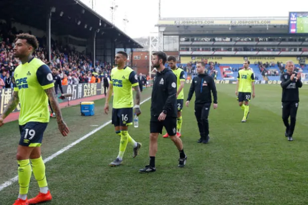 هيدرسفيلد يدفع ثمن عدم إنفاقه... لكنه مؤهل للعودة إلى الأضواء سريعاً