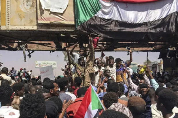 فرص «الإنقاذ» في البقاء محدودة