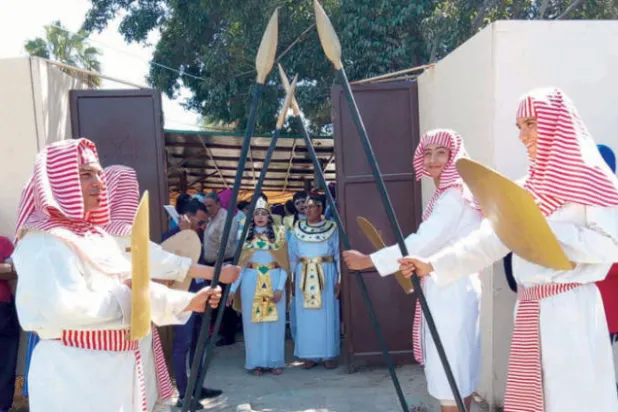 القرية الفرعونية بمصر تحتفل بمرور 35 سنة على إنشائها بعروض فلكلورية