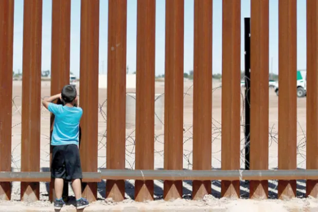 الجدار... لصد الخطر القادم من الآخر