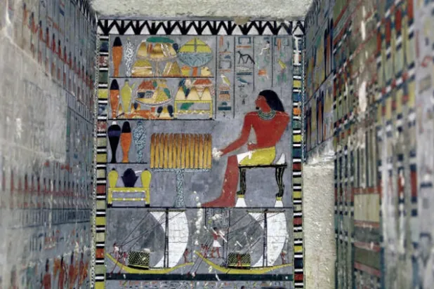 مصر تكشف الستار عن أحدث تمثال مرمم لـ«رمسيس الثاني» في الأقصر