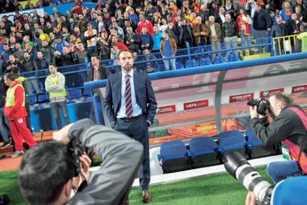 ساوثغيت يكشف إساءات عنصرية «مقززة» بحق لاعبين ناشئين في إنجلترا