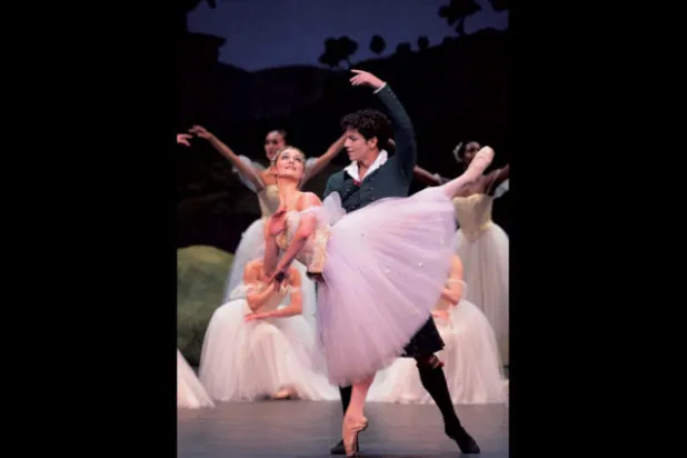 حركات آيزاك هيرنانديز السحرية تعود إلى لندن