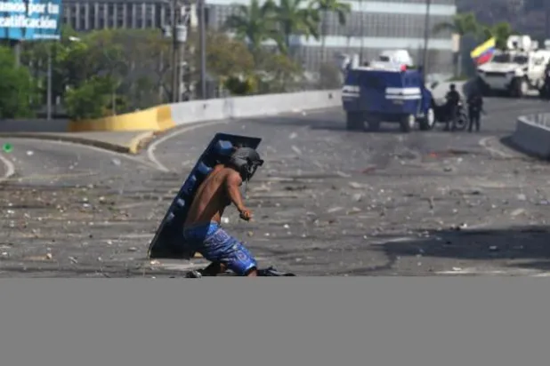 ترمب يتوعد كوبا بـ«حصار شامل» لدعمها فنزويلا