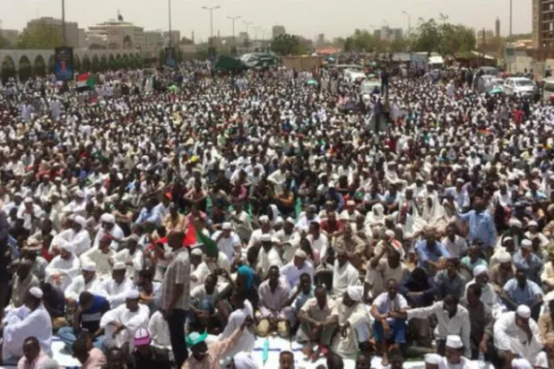 تحليل سياسي: السودانيون أسقطوا بثورات شعبية كل حكوماتهم العسكرية