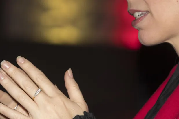 رئيسة وزراء نيوزيلندا تكشف لأول مرة كواليس خطبتها