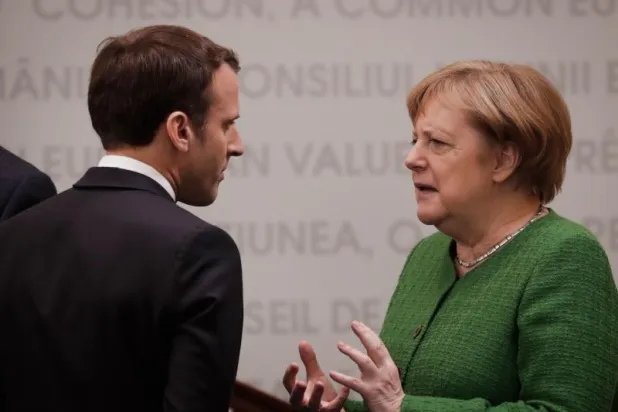 ماكرون يخيّر الناخبين الأوروبيين بين مشروعين: النهضة أو السقوط