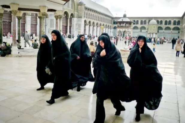 Suriye’de kadınların teravih namazlarına katılımı tartışılıyor