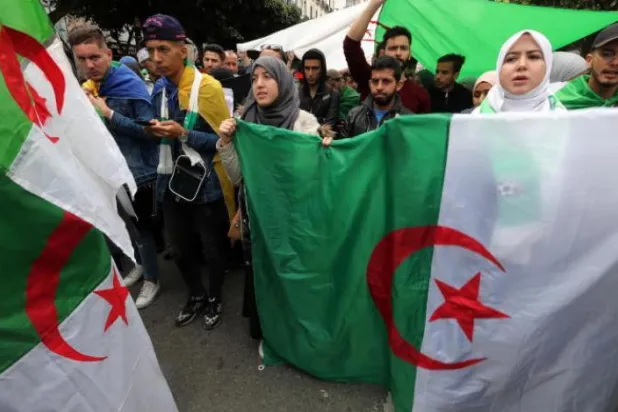 Cezayir’de siyasetçilere yönelik soruşturmalar sürüyor