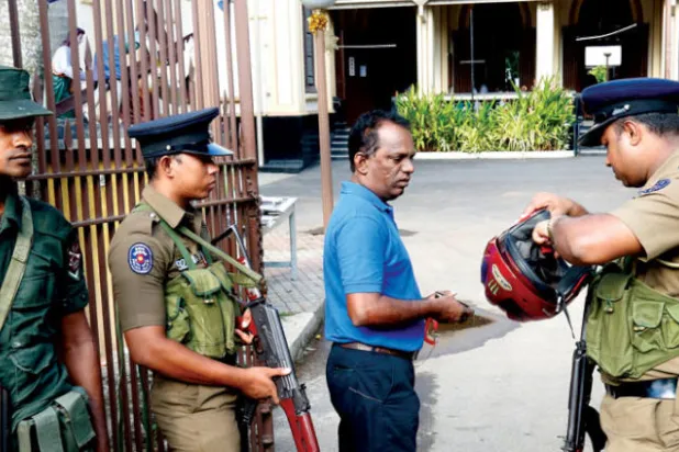 حظر تجول في مدينة سريلانكية إثر اعتداءات على مسلمين