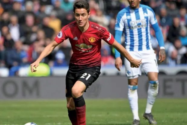 رحيل هيريرا يعكس الأولويات المشوهة لمالكي مانشستر يونايتد