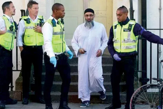 جماعة «المهاجرون» في بريطانيا تعيد تجميع صفوفها