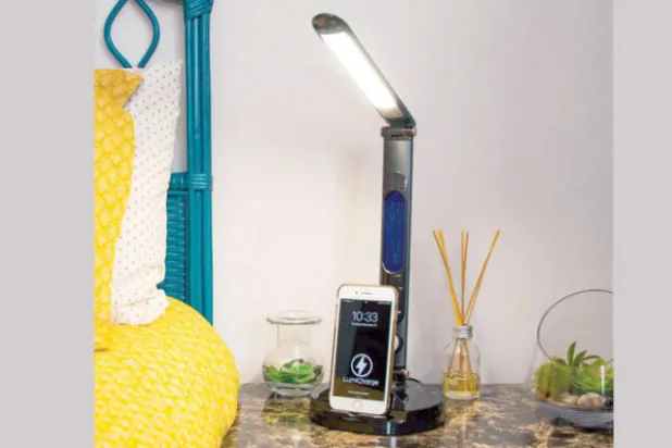 مصباح متميز متعدد الاستعمالات