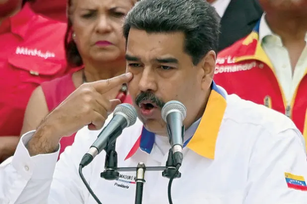 مادورو يطلب انتخابات مبكرة للبرلمان نكاية بالمعارضة