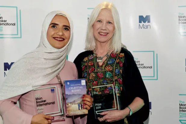 رئيسة لجنة التحكيم لـ «الشرق الأوسط» أحببت كل كلمة في الرواية