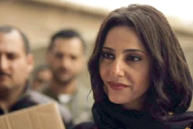 حنان مطاوع في «لمس أكتاف»