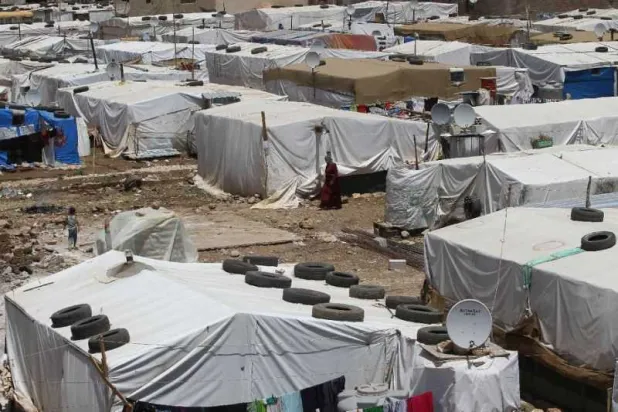 Syrian Refugees Leave Lebanon’s Deir Al-Ahmar after Decision to Dismantle their Camp