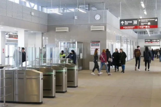 مترو موسكو: تحصيل أجور النقل آلياً عبر «التعرف على الوجه»